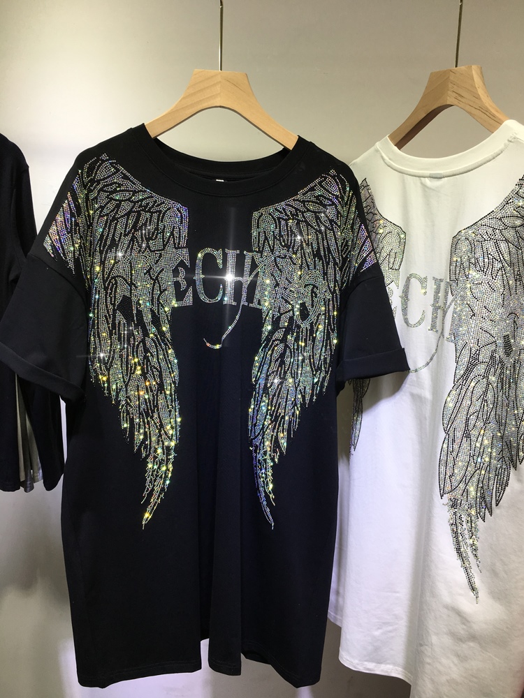 L-4XL Oversize Rhinestone Ange - огляд і ціна Streetwear Clothing Brands