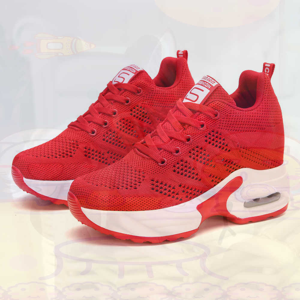 Red Size 36 Shoes Woman Tennis - огляд і ціна Streetwear Brand Expensive