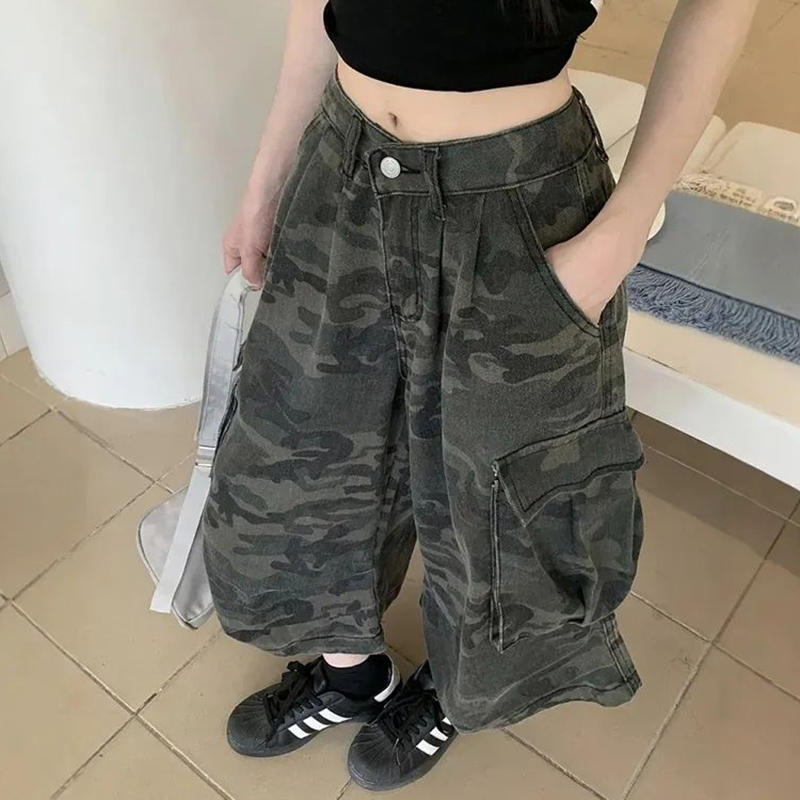 Lady Retro Fashion Baggy Capri - огляд і ціна Streetwear Brand Pants